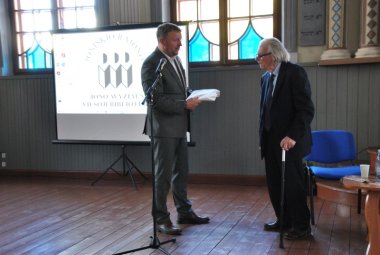 Pristatyta Joniškio garbės piliečio knyga