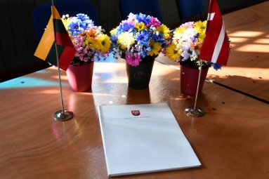 Pasirašyta nauja projekto „Pažinkime kaimynus Žiemgaloje“ sutartis