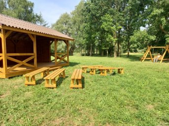Ramoškių kaimo bendruomenė įgyvendino projektą „Ramoškių kaimo viešosios erdvės pritaikymas...