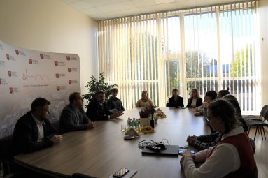 Vietos savivaldos dienos proga jaunimo organizacijų atstovai lankėsi savivaldybėje