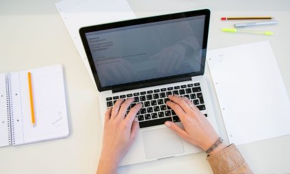 Joniškio garbės pilietės Onos Mikalauskienės atminimo įamžinimo idėjos projekto (eskizo) konkursas