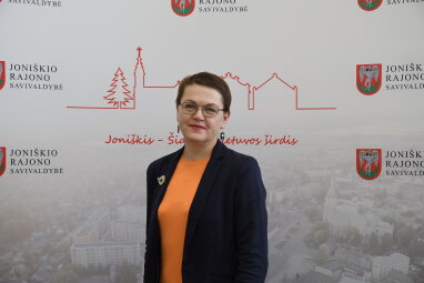 Pareigas palieka vyriausioji specialistė Aušra Lukšaitė Lapinskienė
