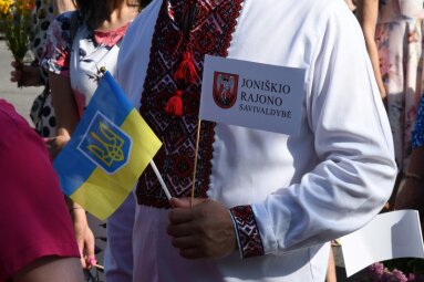 Joniškio rajono savivaldybės vadovai susitiko su miesto-partnerio Novoselicos atstovais