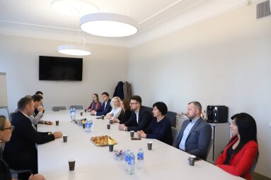 Šiaulių regiono vicemerai diskutavo kaip skatinti moksleivius studijuoti Šiaulių regione