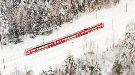Įsigaliojo naujas metinis keleivinių traukinių tvarkaraštis